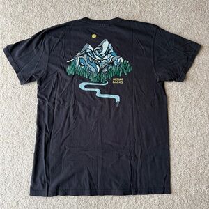 Nature Backs Black Short-Sleeve Graphic Tee